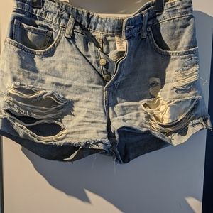 H and M jean shorts